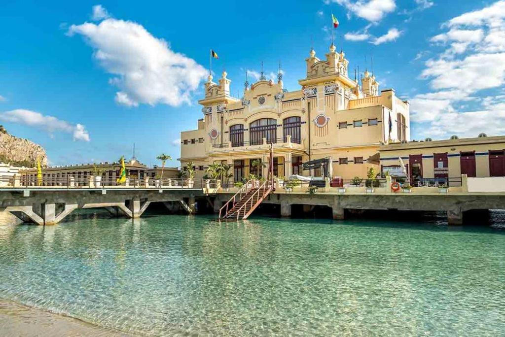 Apartament Casa Viola Elegante E Sul Mare Di Mondello Palermo Zewnętrze zdjęcie
